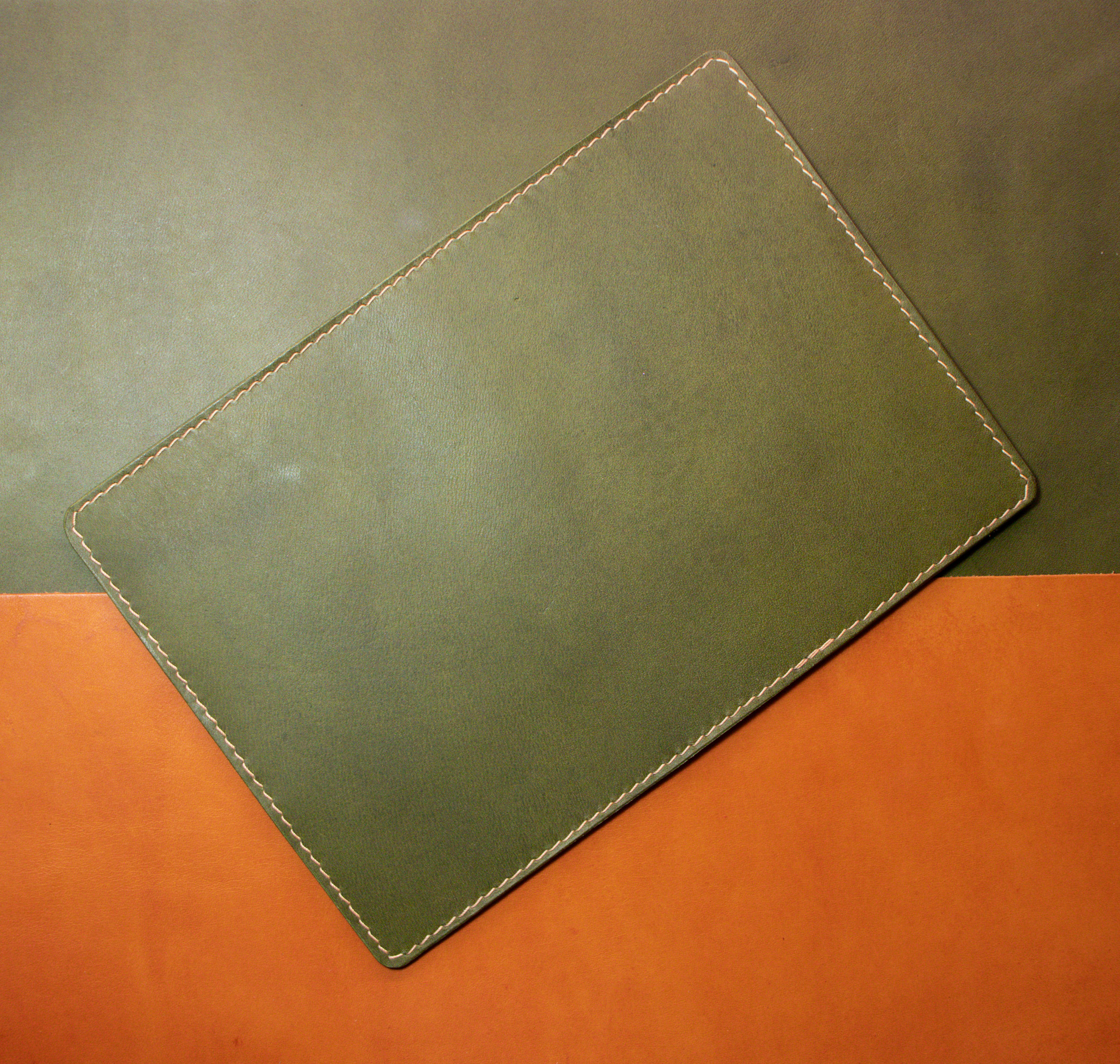 Jet-Set Passport Holder - Image 3